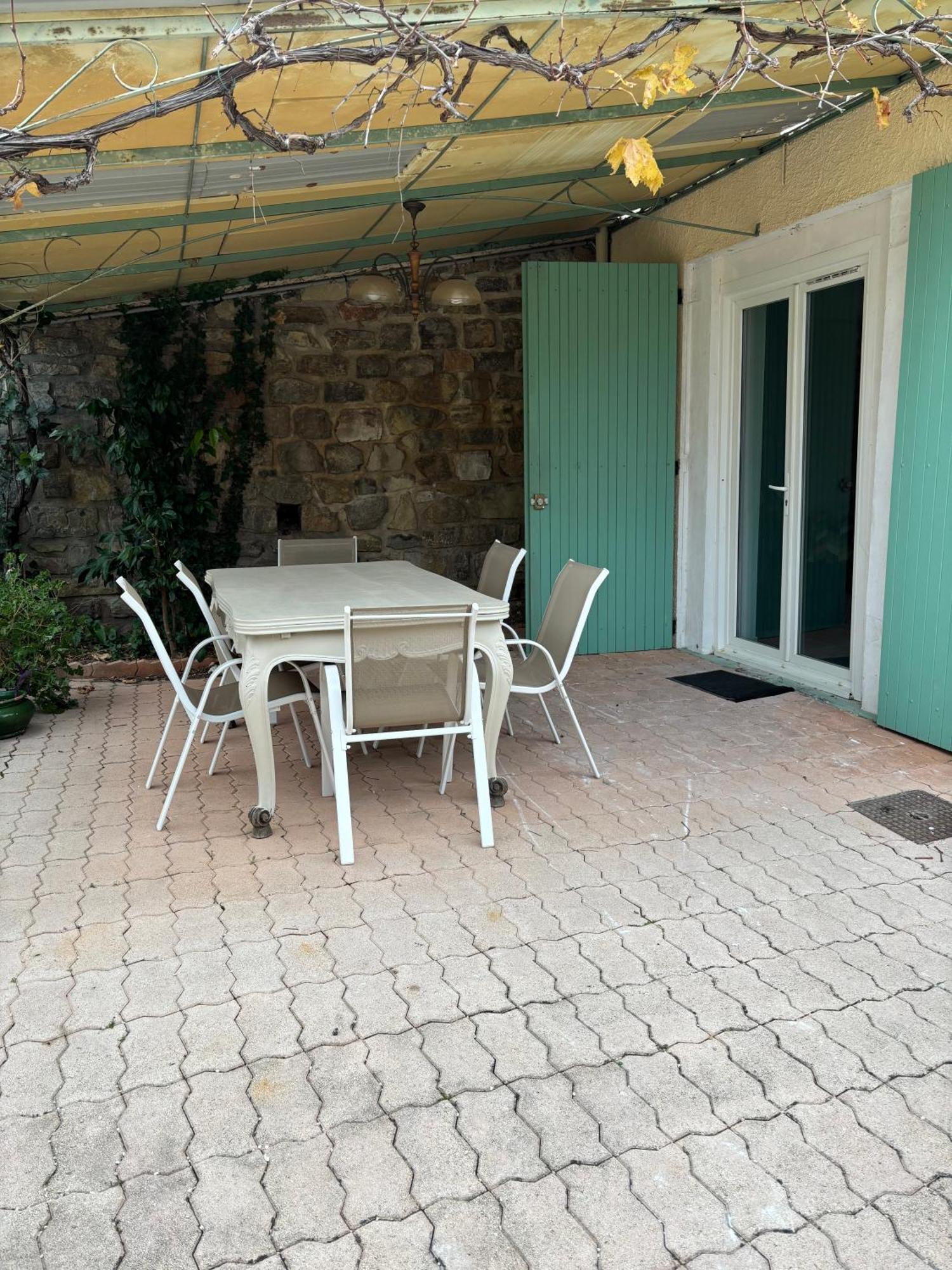 La Cigaliere 1 Charmant T1 Bis Avec Terrasse Dans Villa Sollies-Ville Exterior photo